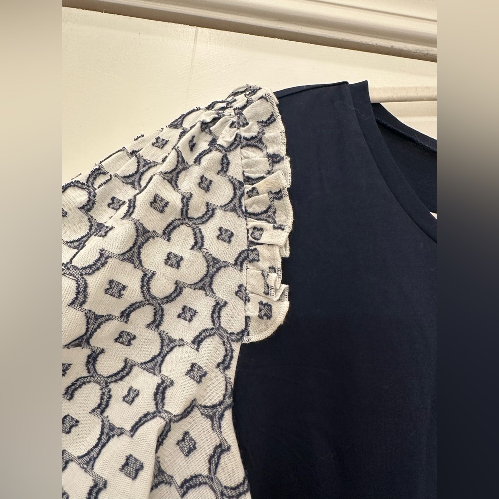 Ann Taylor Factory Mixed Media Navy Top M - Picture 3 of 6